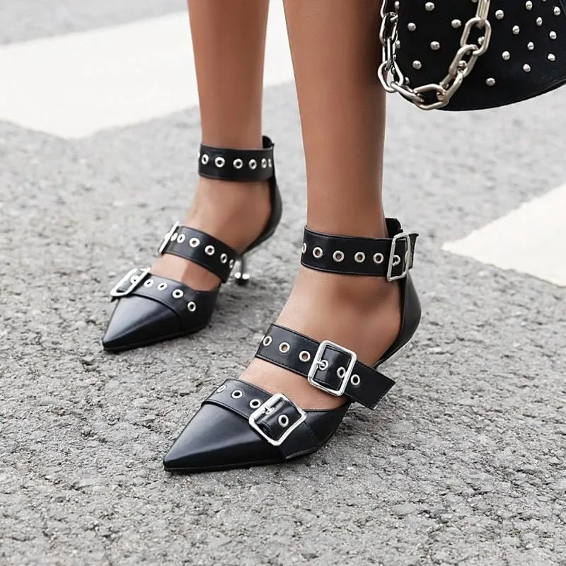 Klänning skor kvinna pekade tå bälte spänne stilettos metall häl ankel sandaler sommar skär ut romersk retro svart vit plus storlek m07