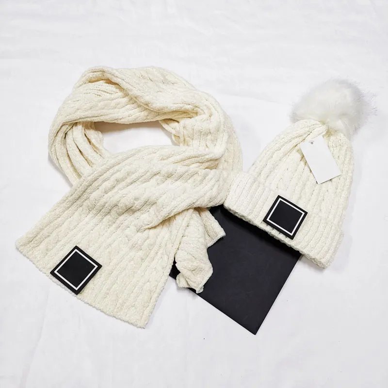 2021 style 100%cotton Knit hat scarf set Fashion knitted hats Warm scarfs for autumn winter Color 5 mens womens beanie304L