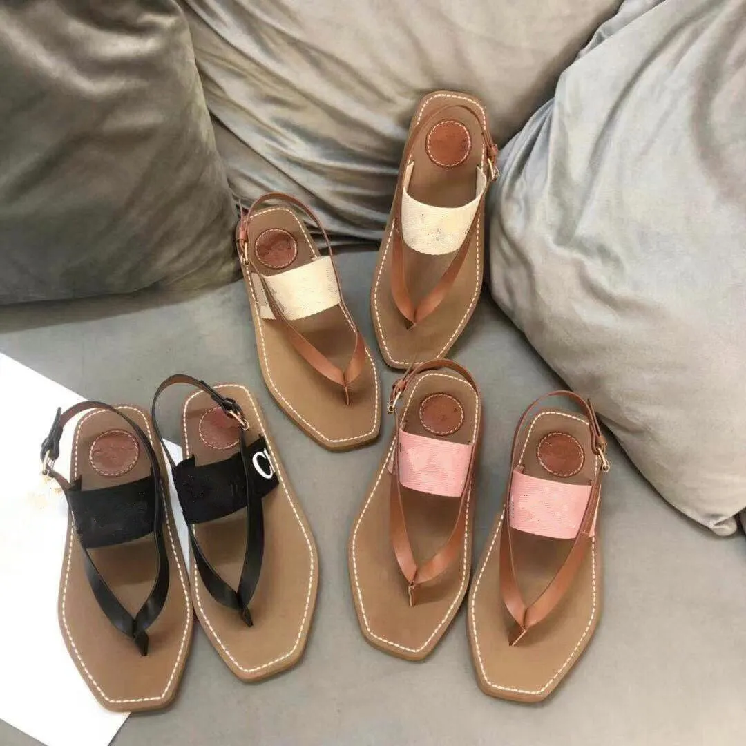 2021 Dernier créateur de mode Femmes Beach Sandales Sandales Broderie Plateforme Chaussures Flip Flops Mocassins Été Flats Sandal Santon Taille 35-42 avec boîte G002