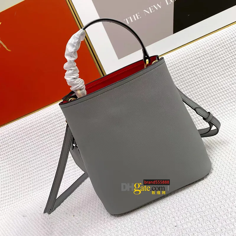 AAA+ Brand Womens Cross Lines leather bags The Fashion Designers messenger handbag Top Quality Totes with Magnetic button Business situations 23cm