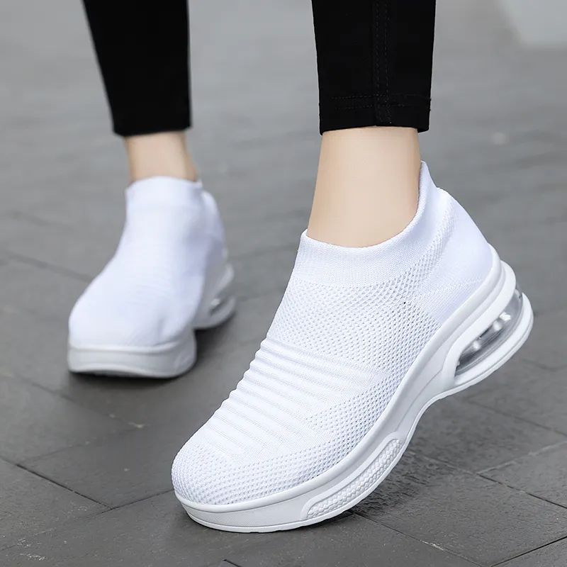 Athletic Damskie siatki Oddychające Buty Student Casual Kobiety Białe Purpurowe Czarne Różowe Lekkie Poduszki Running Soft Scocks