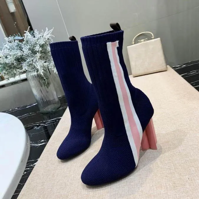 2021 Boot Multicolor Leisure Time Women Autumn Winter Bottom Short Boots White Pink Black Shoelaces Comfortable To Wear Real Leather Medal Coarse Socks Shoes