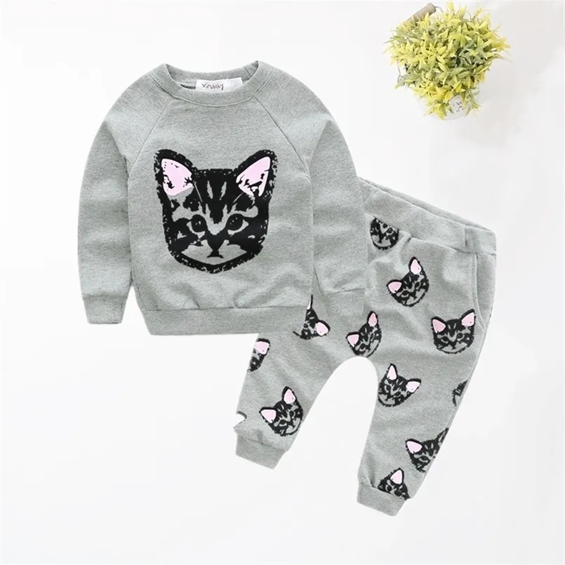 Chegada do outono e inverno bebê criança gato impressão suéter calças colhidas conjuntos de crianças 210528