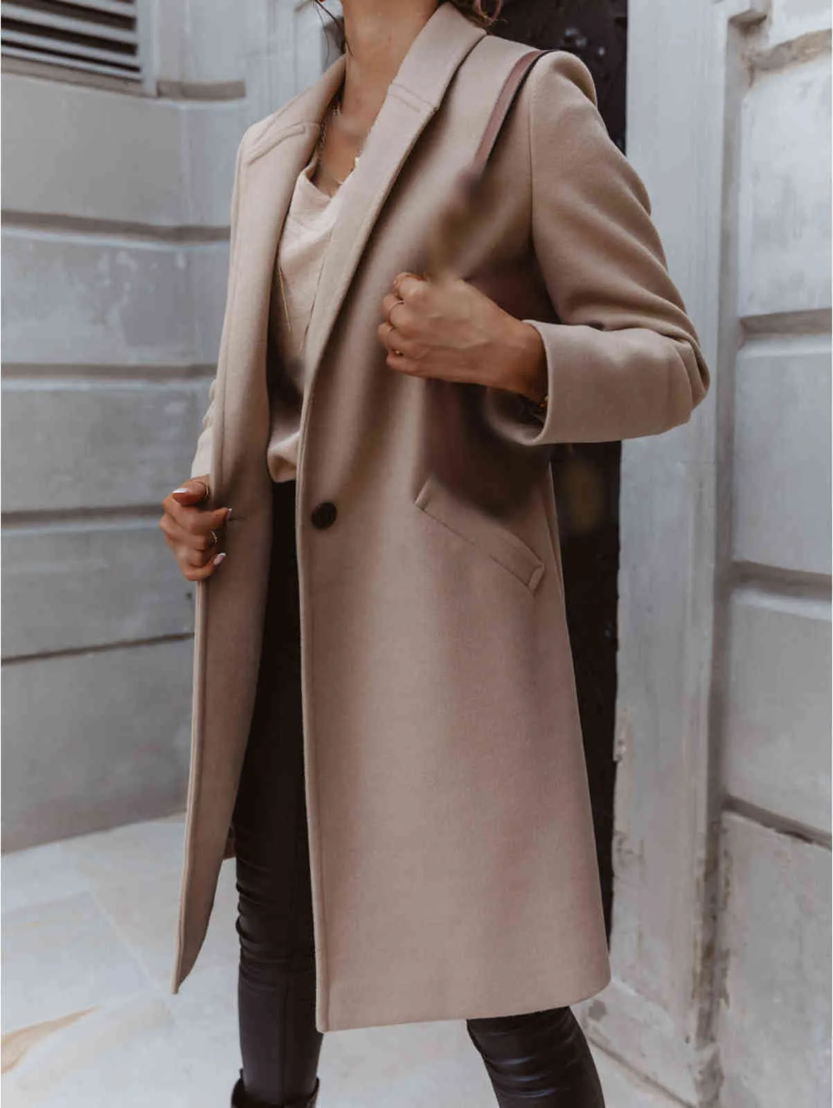 Höst och vinter tre-kvartal Sleepe Vintage Long Coat Kvinnor Elegant -neck Knapp Lapel Pocket Woolen Coat Women's 211118