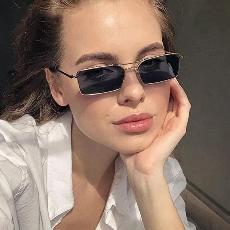 Classic Retro Donne Occhiali da sole Lady Quadrato di lusso Steampunk Metallo Occhiali da sole Occhiali da sole Vintage Specchio Oculos de Sol Feminino UV400