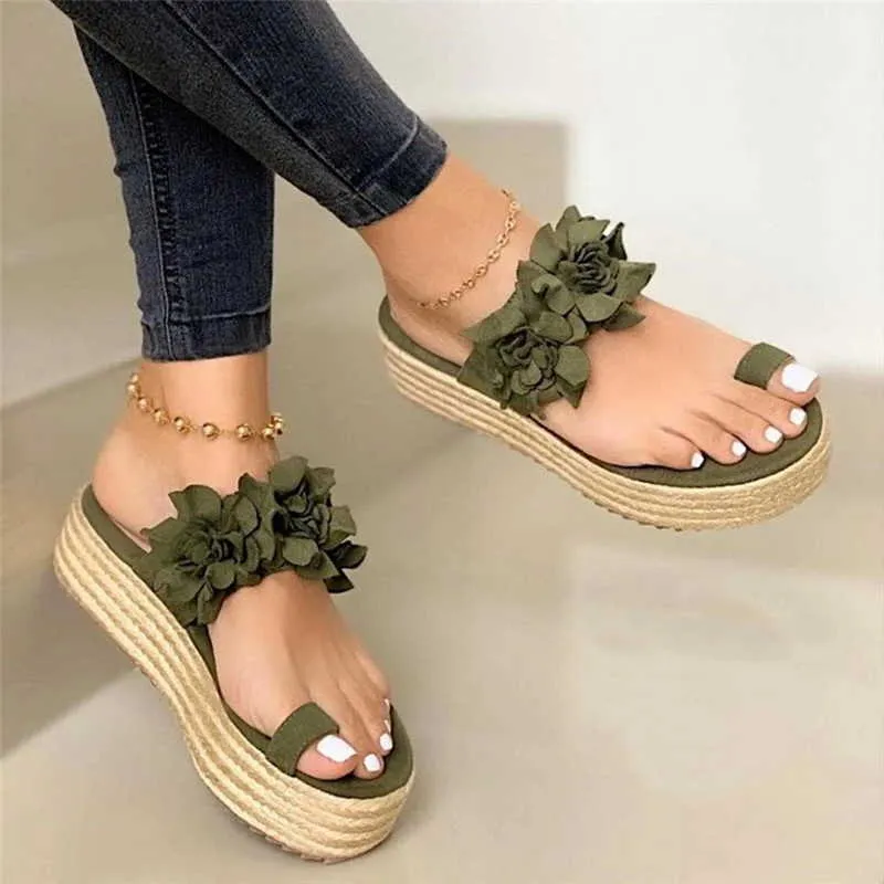 Varm försäljning kvinna sandaler plattform blomma tofflor avslappnad strand flip flops sandaler kvinnor sommar sexiga högklackade sandal damer y0608