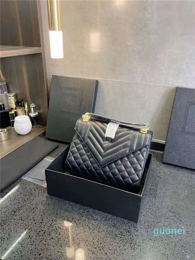 2021 neueste Marke Umhängetaschen Luxus-Designer-Bandbags High-End-Mode und Freizeit All-Match-Gold-Label-Kettentasche Handtasche drei 699