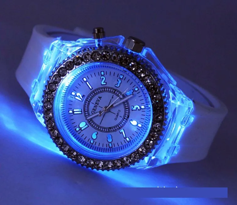 LED Light Glow Geneva Orologi pietra di cristallo di diamante Led Light orologio unisex gelatina di silicone lampeggiante Orologi da polso Orologi sportivi di DHL