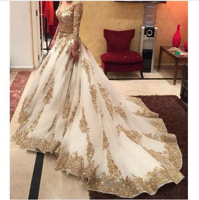 Cinderella Lace V-neck Long Sleeve Arabic Evening Dresses 2016 Gold Appliques Bling Sequins Sweep Train Amazing Prom Dresses Formal Gowns