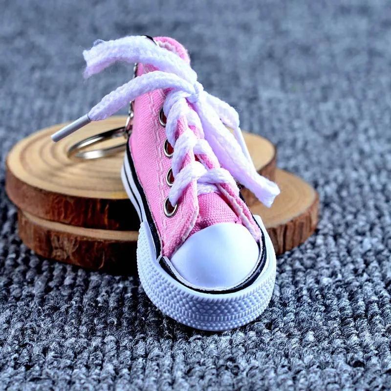 Mini 3D Sneaker Schlüsselanhänger Leinwand Schuhe Schlüsselanhänger Neuheit Tennisschuh Chucks Schlüsselanhänger Gefälligkeiten Party Schmuck Handtasche Auto Schlüsselanhänger