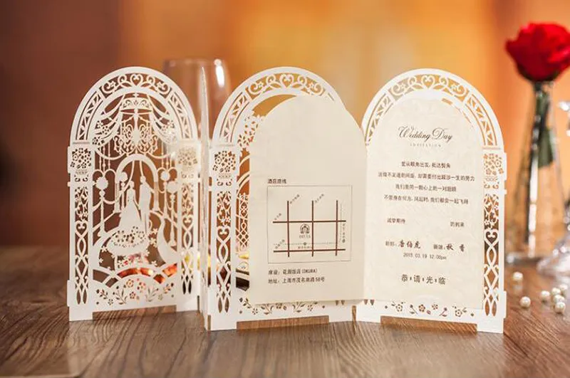 Wedding Invitation Card Elegant Laser Cut Vit Papper Event Party Tillbehör Dekoration Brudgum och Brud Blominbjudningar