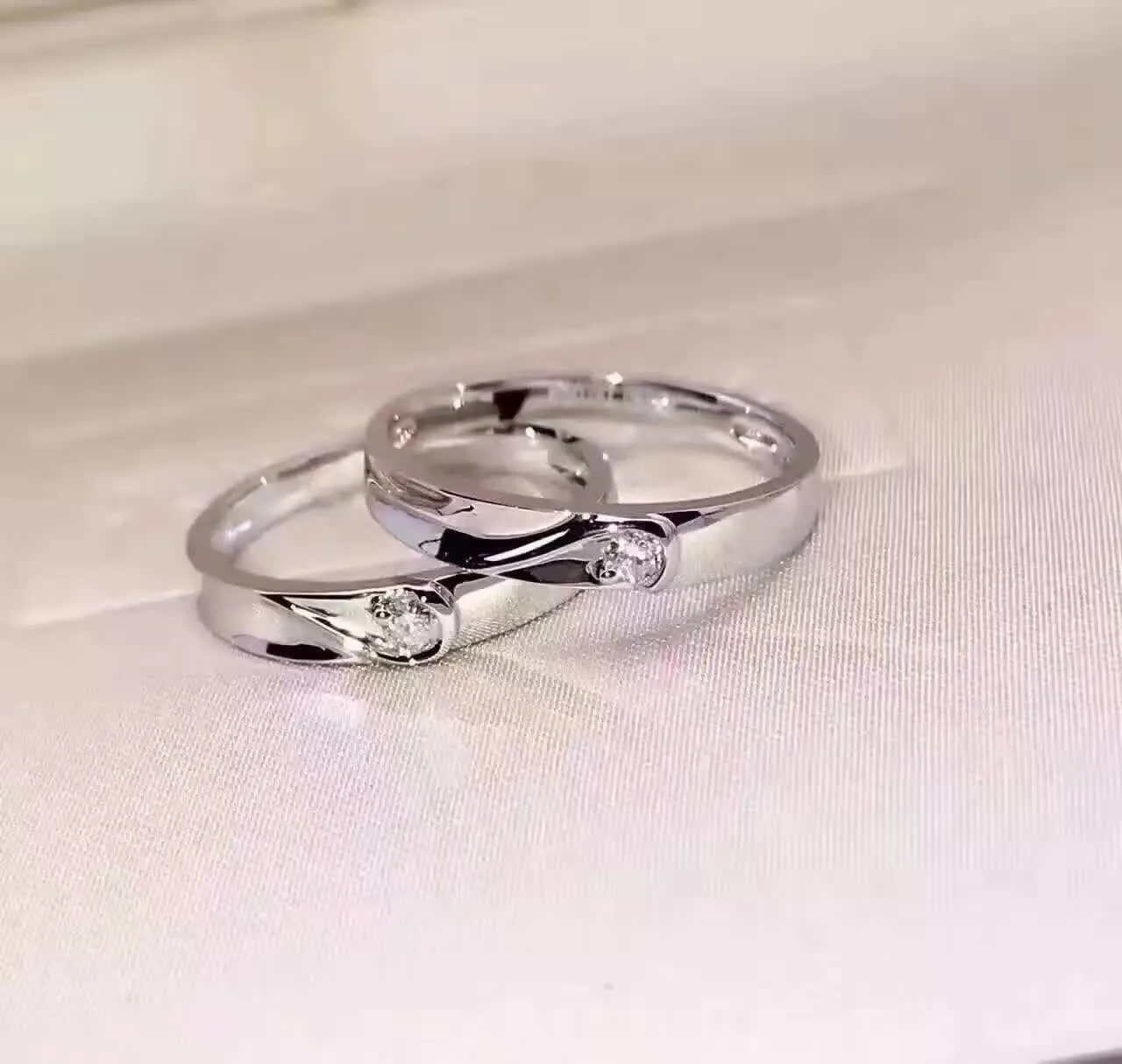 Equally Harmonized Couple Ring (CRG0021) | Satva Gold
