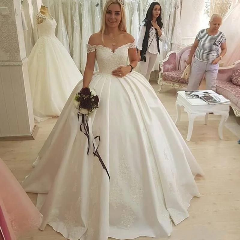 2018 Princess Off The Shoulder Wedding Dress Lace Appliques High Quality Vestidos De Novia Elegant Wedding Gown