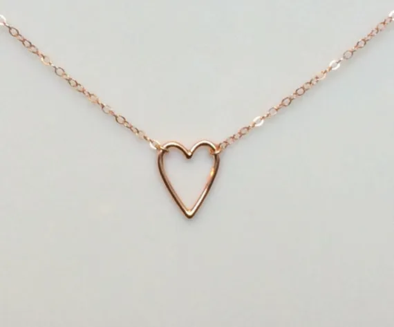 Gold Silber Tiny Line Hollow Out Open Heart Halsketten Einfache Wire Wrapped Love Heart Halsketten für Liebhaber Paare