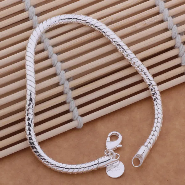 Livraison gratuite avec numéro de suivi Top vente Bracelet en argent 925 4M chaînes en os de serpent Bracelet bijoux en argent 20 piècespas cher 1604