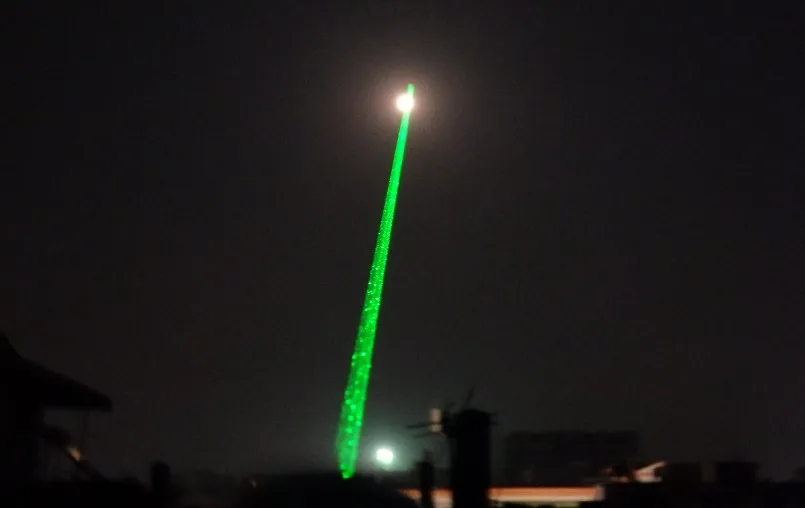 Caldo! NUOVI puntatori laser verde militare Torcia laser 50000m 532nm lazer ad alta potenza Beam presentatore Light Hunting