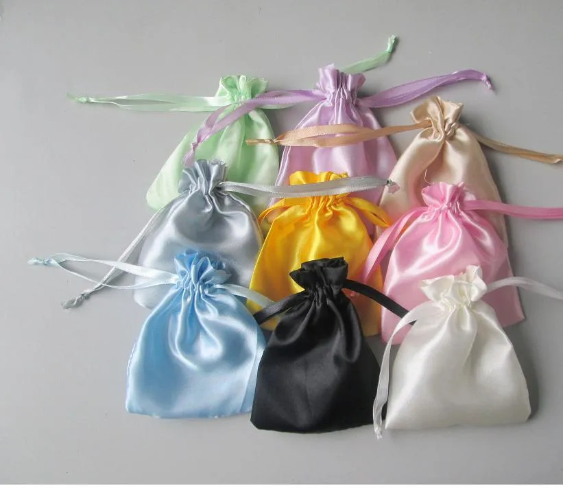 Smycken påsar Silk Drawstring Små påse Stain Chocolate Bags Candy Julklapp Paket Partihandel