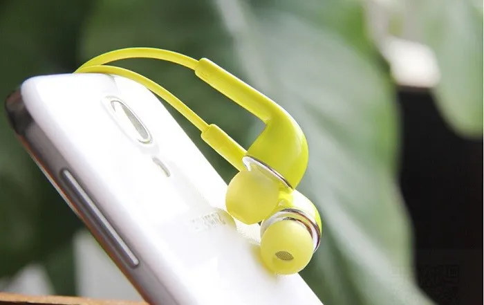 colorful J5 Flat InEar Earphones Headphones with Remote and MIC for Samsung Galaxy Note 2 S2 S3 S4 S5 S6 DHL 6678942