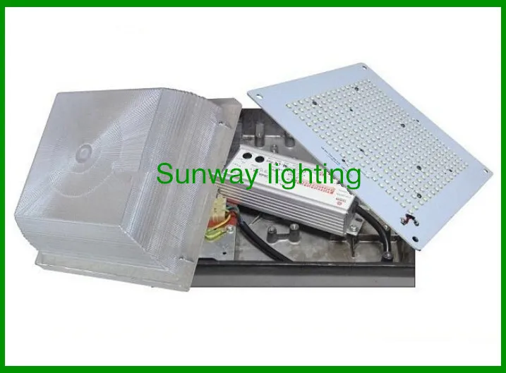 40W 60 W 75W 90 W 120W IP55 LED Reflektory Oświetlenie zewnętrzne Światło baldachimowe do stacji benzynowej LED Flood Light AC 110-277V Gwarancja 3 lata