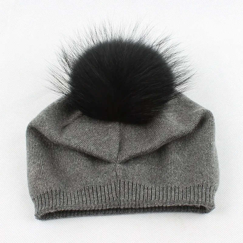 Hög kvalitet ullhatt damer höst och vinter färgning tvättbjörn päls boll stickning hatt utomhus varm svart hår boll vinter hatt