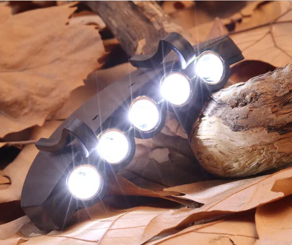 5 LEDS Cap Hat Light Clip-on 5 LED Fiske Camping Head Light Headlamp Cap med 2 * CR2032 Cell Batterier