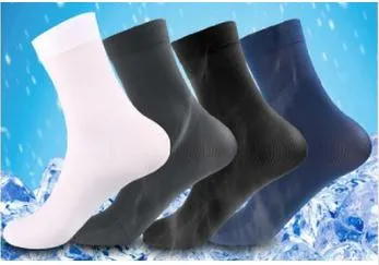 Großhandels-Männersocke neue heiße coole Socken am günstigsten! 10 Paare/los Bambusfaser Sommer-Frühling Sport klassische Socke freie Größe passend für alle