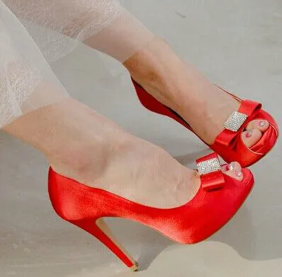 Top Quality Crystals Wedding Shoes 9.5cm High Heel Bridal Shoes Custom Made Ivory/Red Party Women Shoes For Wedding