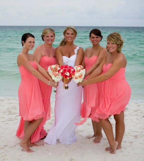 Summer Elegant Beach Bridesmaid Dresses Hot Pink Short Bridesmaids Gowns Chiffon Sweetheart Maid of Honor Wedding Party Dress Coral