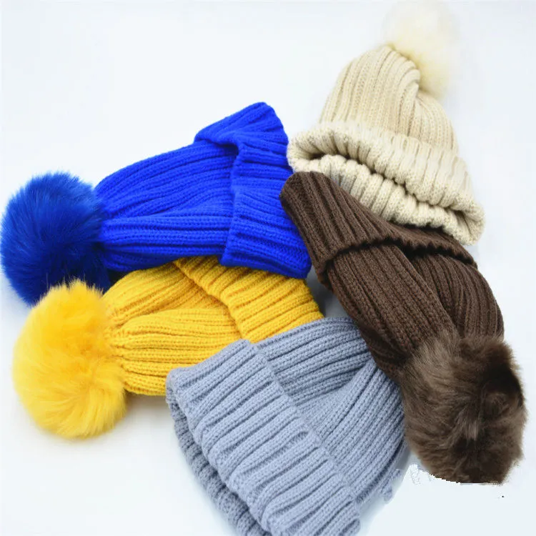 Hiver enfants fausse fourrure Pom Pom tricoté chapeaux enfants garçons filles solide laine bonnets Skullies casquette