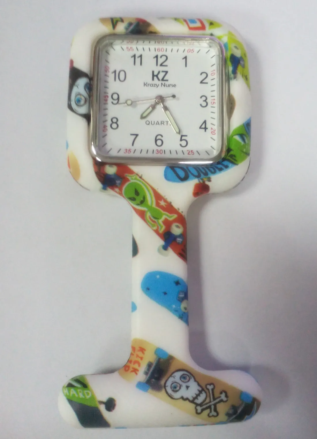Wholesale /ロット26彩色正方形カラフルプリントシリコーン看護師ウォッチポケットウォッチドクターフォブクォーツウォッチキッズギフト腕時計NW013