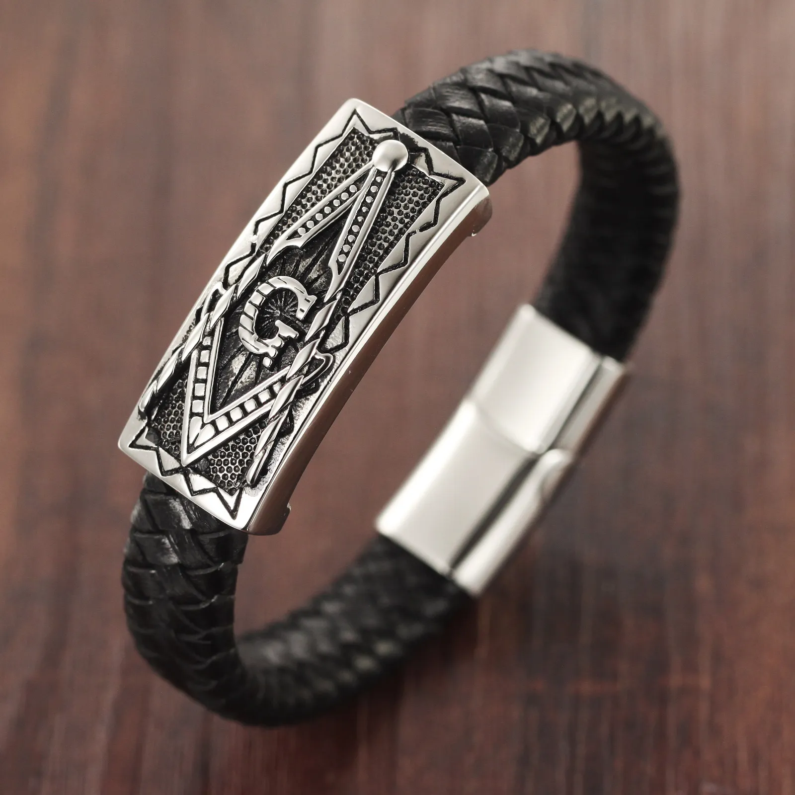 The Design is Novel Stainless Steel Magnet Clasp Genuine Leather Bracelet Freemasonry Masonic Men