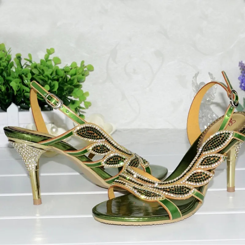 Green Rhinestone Women Sandals Stiletto Heel Wedding Bridal Formella höga klackar Brudtärna Skor Plus Size Summer Dress Shoes Open T2802