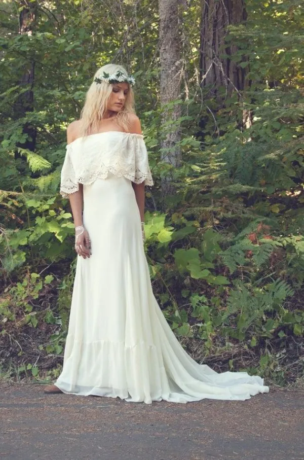 Hot Sale Country Wedding Dresses Bohemian Boho Bridal Gowns Off the Shoulder Portrait Sweep Train Garden Brides Formal Wear