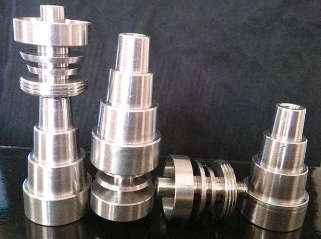 Universele titanium nagels 10mm 14mm 18mm gezamenlijke mannelijke en vrouwelijke domeloze nagel GR2 verstelbaar voor glazen bongs waterleidingen rigs