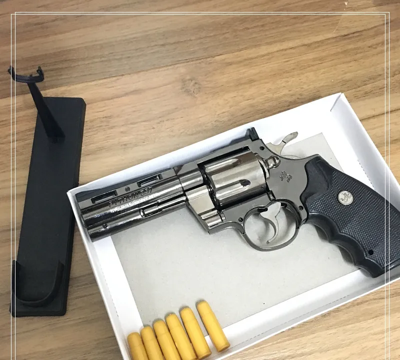 Python Revolver Lighter Metal Revolver Type Gun Inflatable Windproof Lighter Furniture Ornamentsパーソナライズされた装飾品357 Gun Li3767647