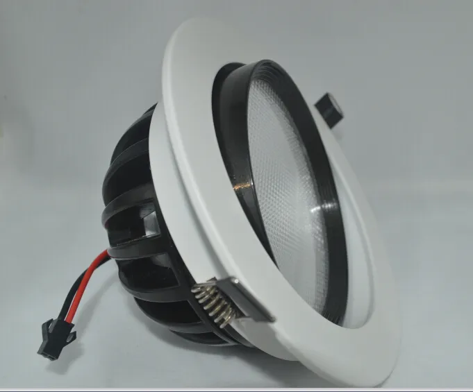 중국에서 만든 IP44 15W LED 통 2 년 보증 LED Recessed Downlight 84LM / W LED 통