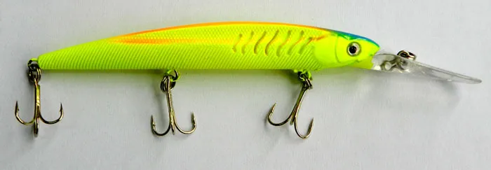 145mm / 12.7g Minnow bas balıkçılık yem 5 renkler DVing1.8-2.7m vib deniz pike yem 3 kanca Çin'den pike balıkçılık cazibesi