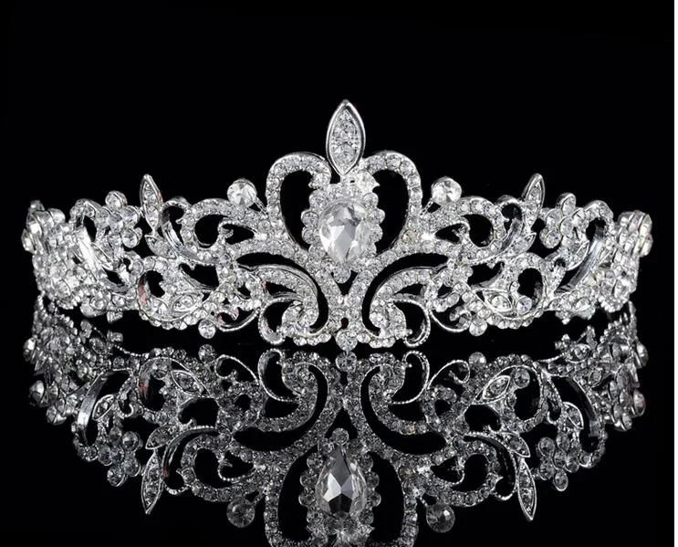 Birdal Crowns Nieuwe Hoofdbanden Haarbanden Hoofpiezen Bruids Bruiloft Jewelries Accessoires Zilveren Kristallen Rhinestone Pearls HT06