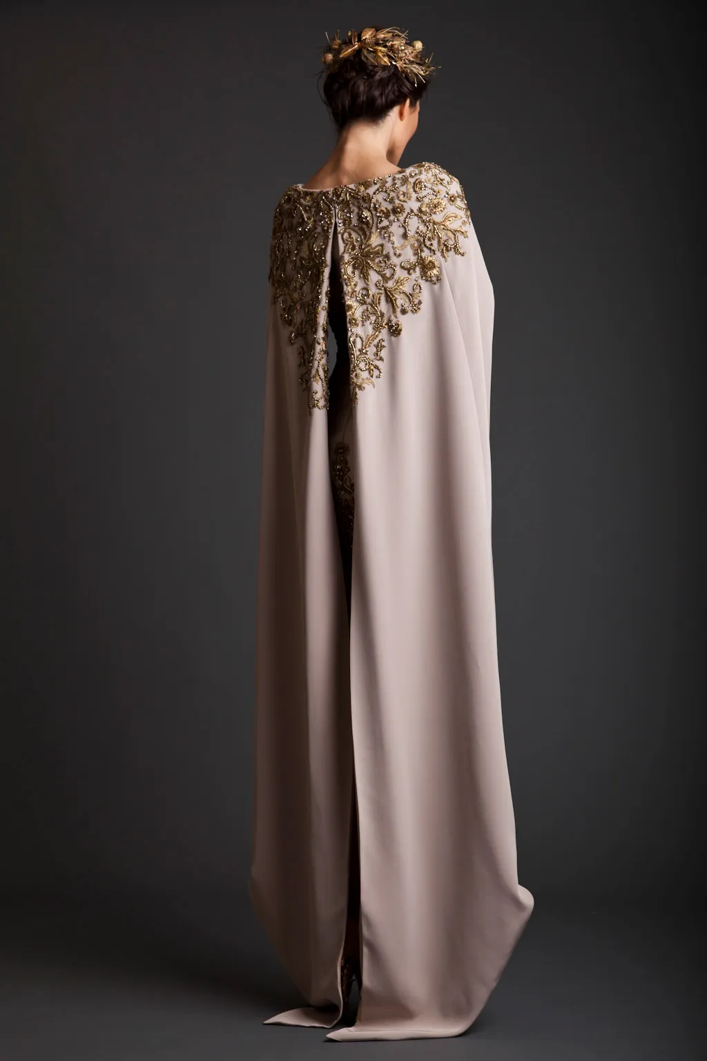 2017 Vintage Krikor Jabotian Robes de soirée gaine longue Cape Embroderie Satin Satin Courts Champagne Robes 9935751