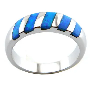 Anéis de opala azul da moda