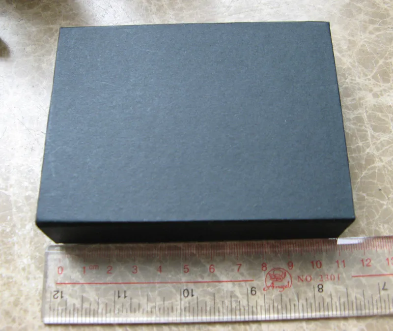가역적 인 스폰지 사각형 종이 포장 선물 상자 선물 포장 상자 직사각형 선물 조개 껍질 상자 크기 110x85x25mm