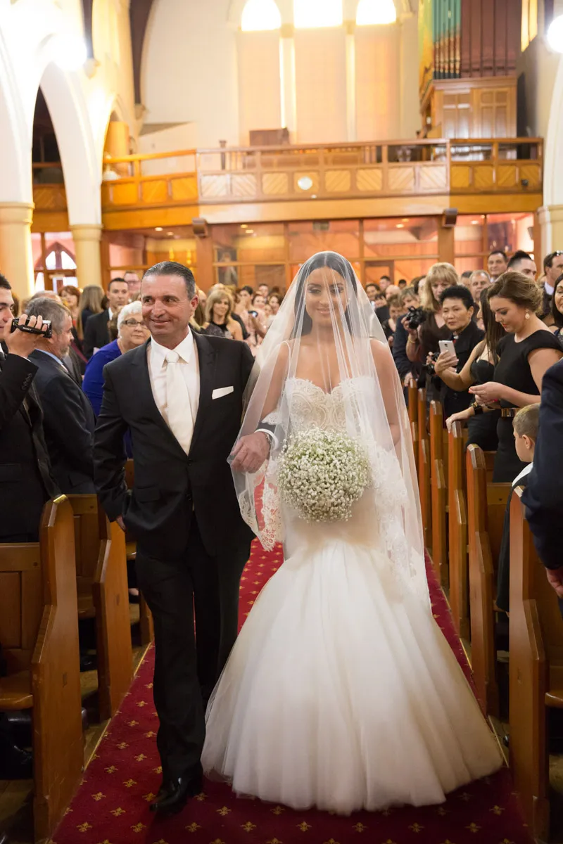 فاخرة حقيقية زفاف الزفاف حجاب طبقتان من الدانتيل حافة الزفاف الحجاب المخصص