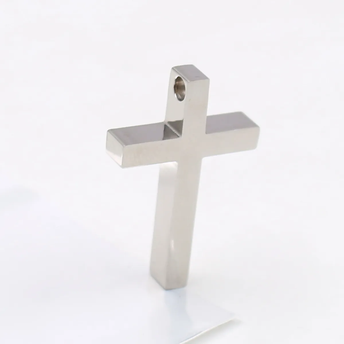 Collier pendentif symbole croix religieuse en acier inoxydable argent poli haut gratuit avec chaîne 24 pouces pour hommes woemn