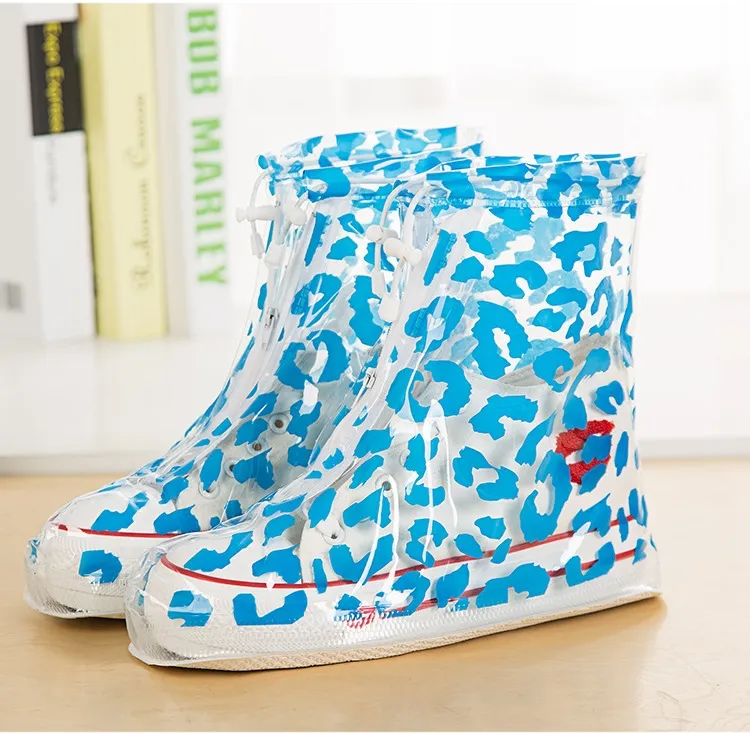 البلاستيكية الجرموق النساء أحذية المطر الكالوشات حذاء قابلة لإعادة الاستخدام يغطي حمار وحشي طباعة ماء ارتداء غسلها مباشرة 4 ألوان