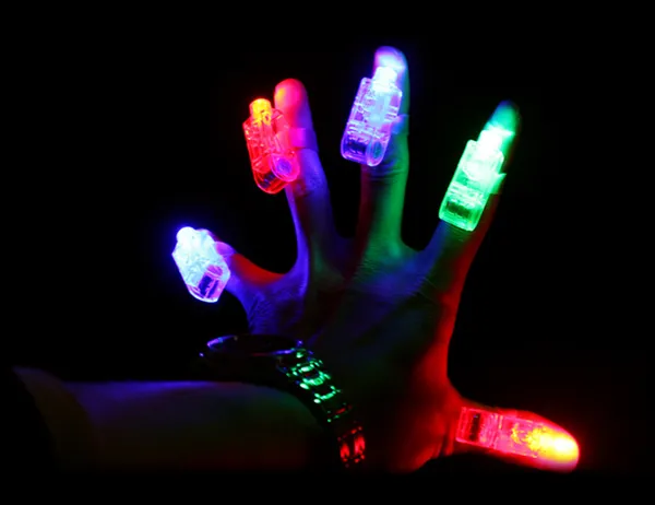 12 sztuk / partia Led Finger Light, 4 Kolor Laser Lampa Palec, Mini LED Party Balony Światło Na Wesele, Urodziny, Chistmas Dekoracja Darmowa Wysyłka