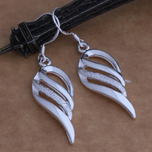 Mode Schmuckhersteller 40 Stück viel Hollow Wing Ohrringe 925 Sterling Silber Schmuck Fabrikpreis Fashion Shine Ohrringe AE005