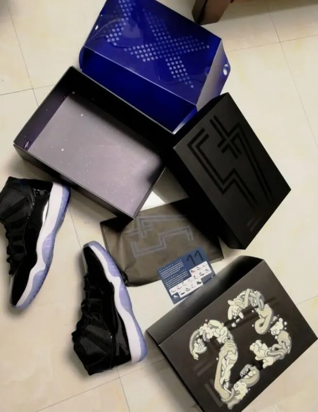 Scarpe da basket grigio freddo di alta qualità Vera fibra di carbonio Bianco Oreo 4s Concord Space Jam ballo di fine anno Palestra Rosso Gamma blu Neon Nero Infrarossi 5s Uomo Donna Sport