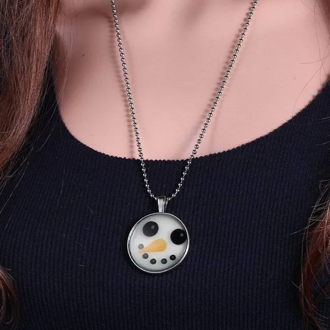 Christmas Gift Slide Pendant Necklace Long Nose Snowman Punk Style Luminous Long Alloy Resin Gemstone Fashion Necklace 21g 60cm