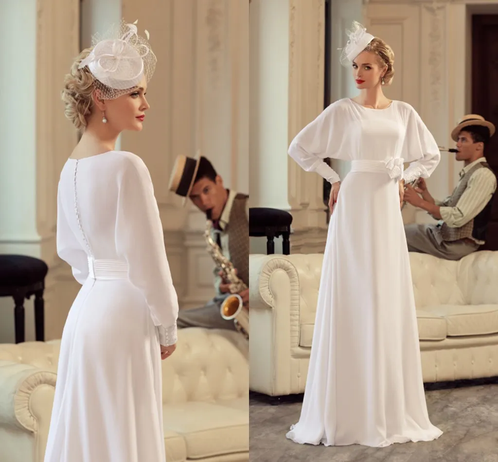 Biały Vintage Suknie Ślubne Linii Długie Rękawy Projektant Relaksujący Proste Suknie Suknie Ślubne Dla Zamkowej Wedding Bride Z Ręcznie Made Flower