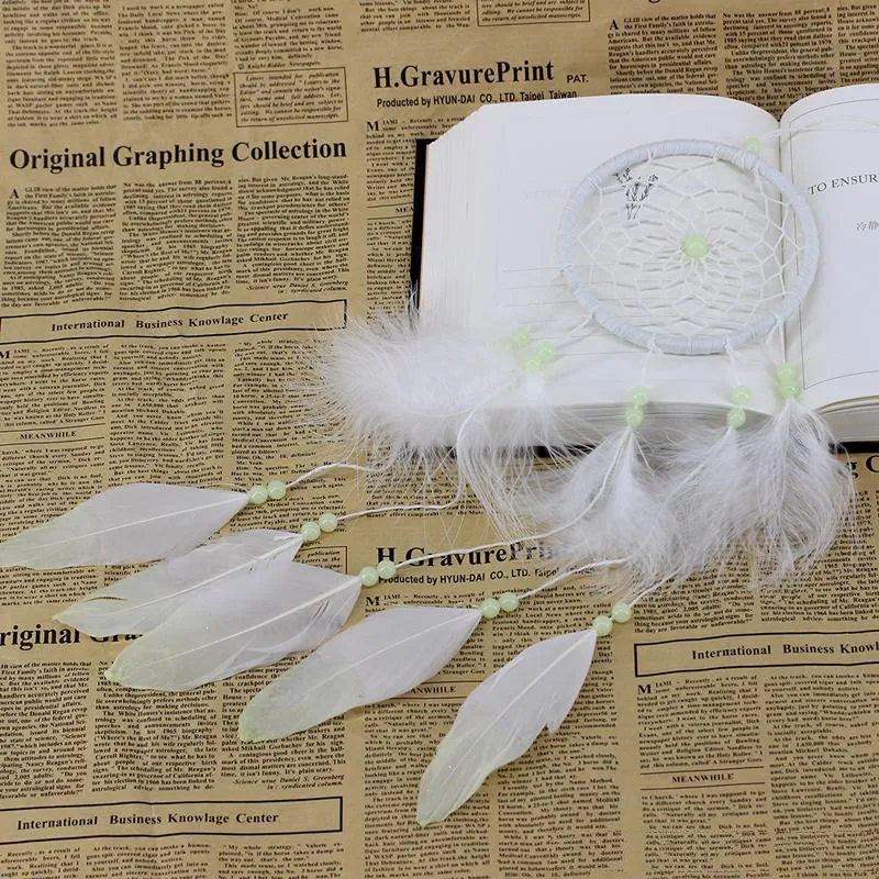 Indien fluorescens Dreamcatcher med fjädrar Noctilucous vindklockor hängande hängande drömfångare Fashion Wedding Christmas GI3386389